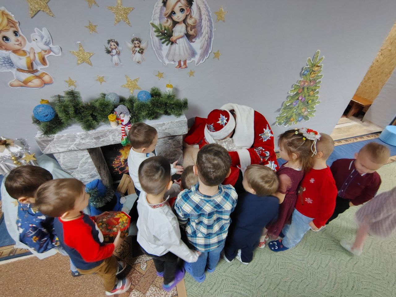 Фото без опису