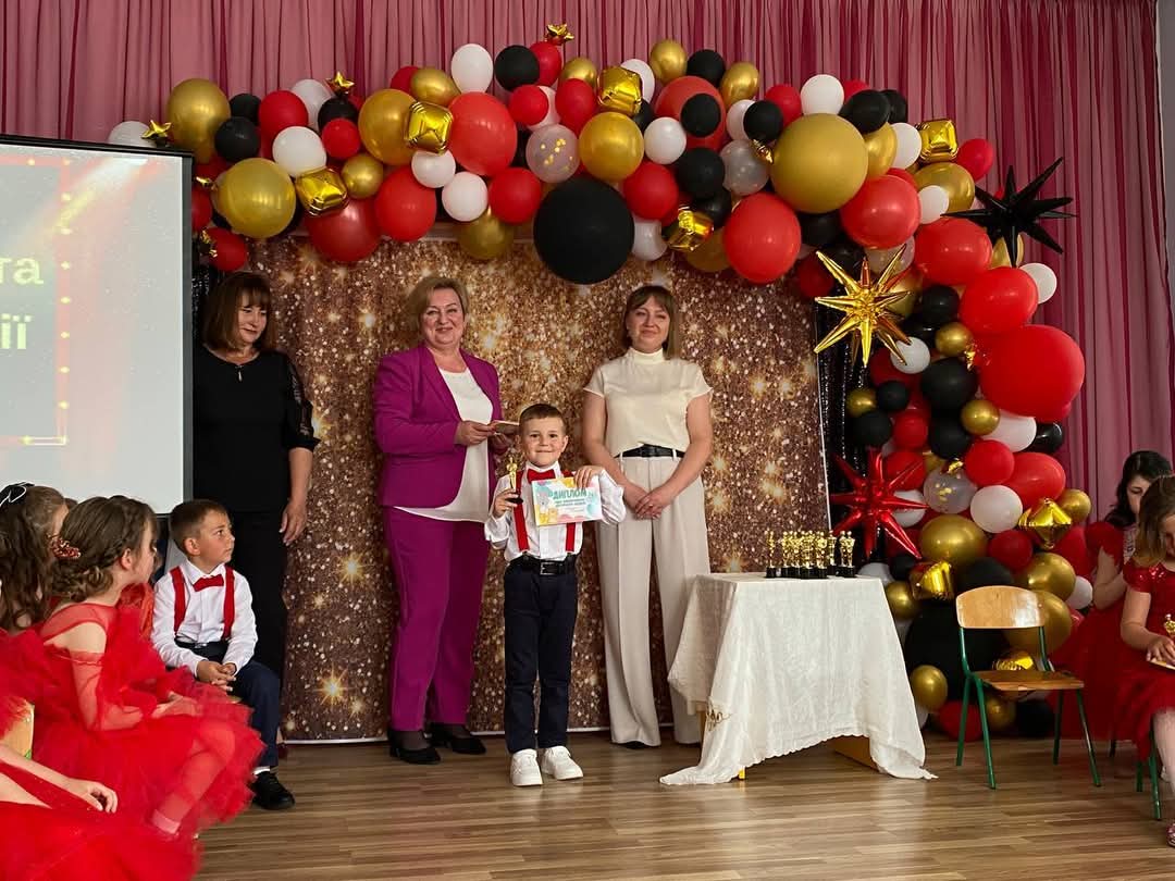 Фото без опису