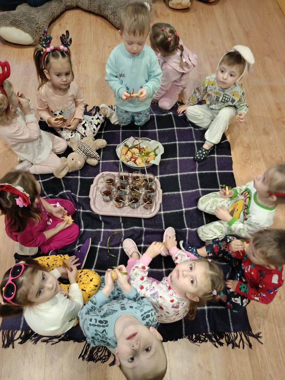 Фото без опису