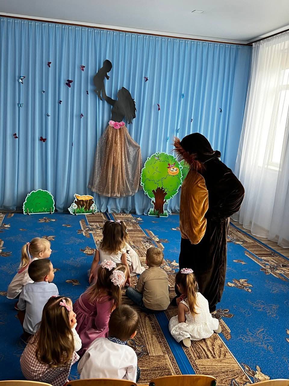 Фото без опису