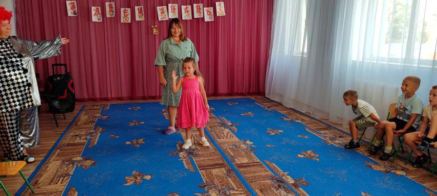 Фото без опису