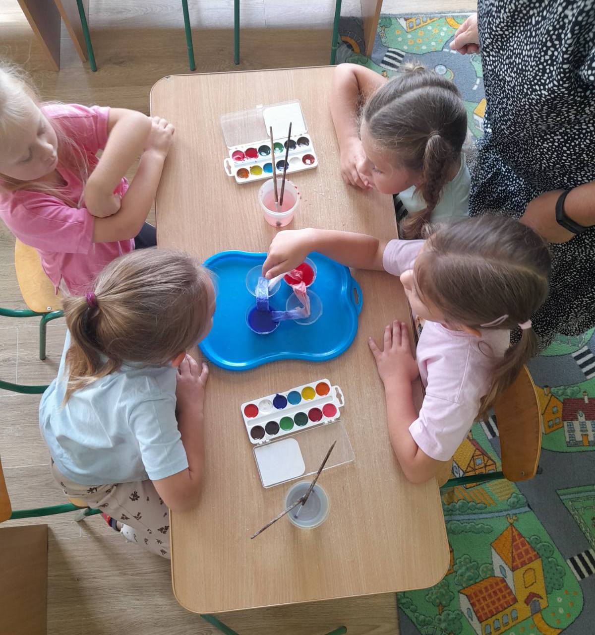 Фото без опису