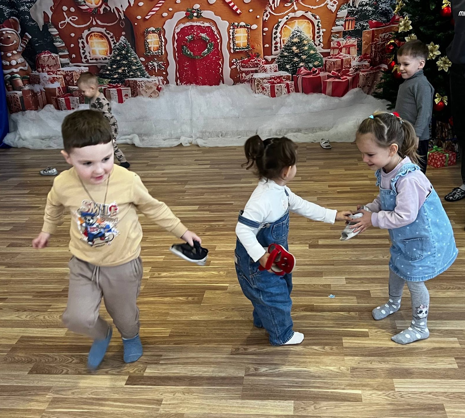 Фото без опису