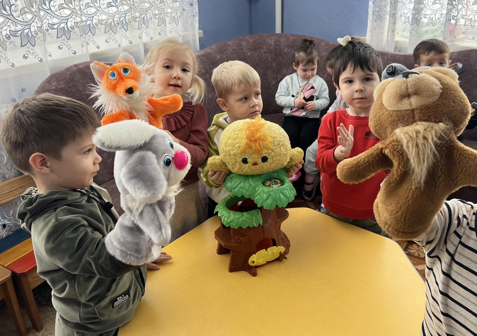 Фото без опису