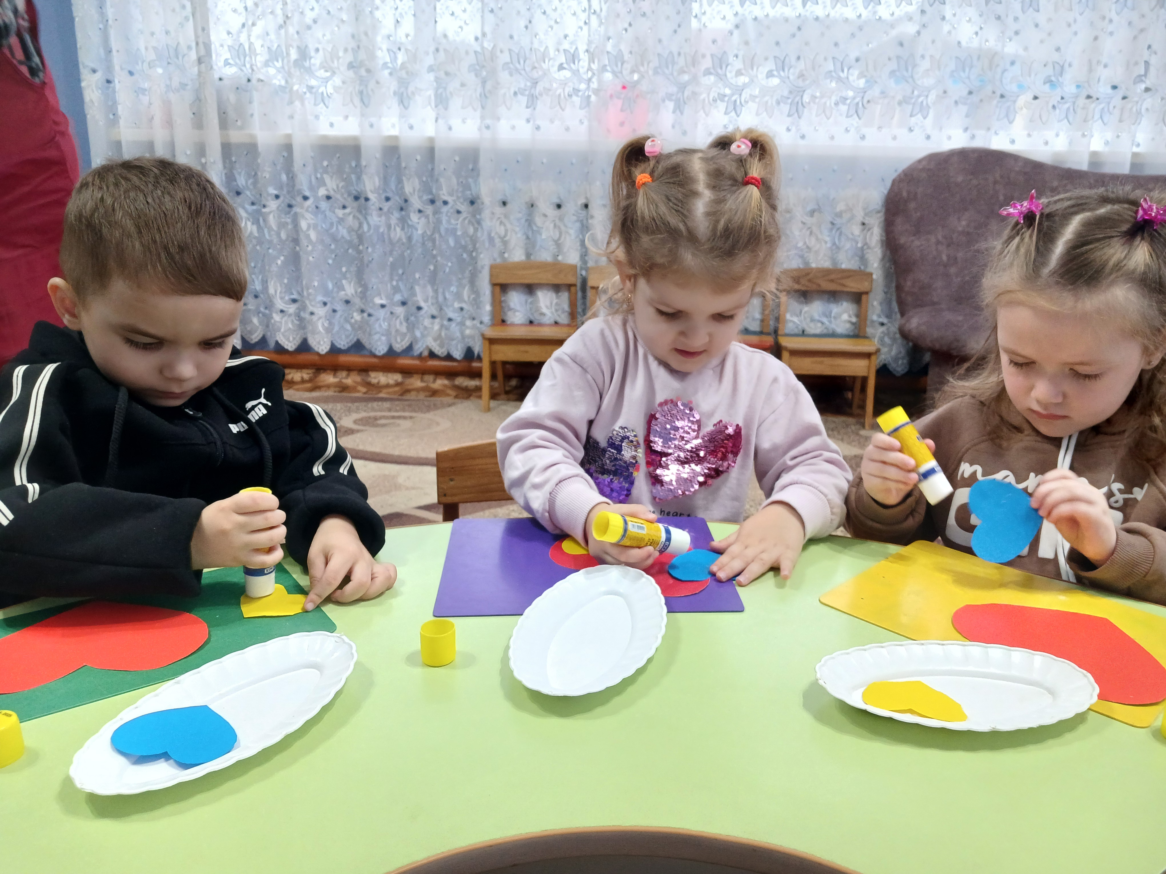 Фото без опису