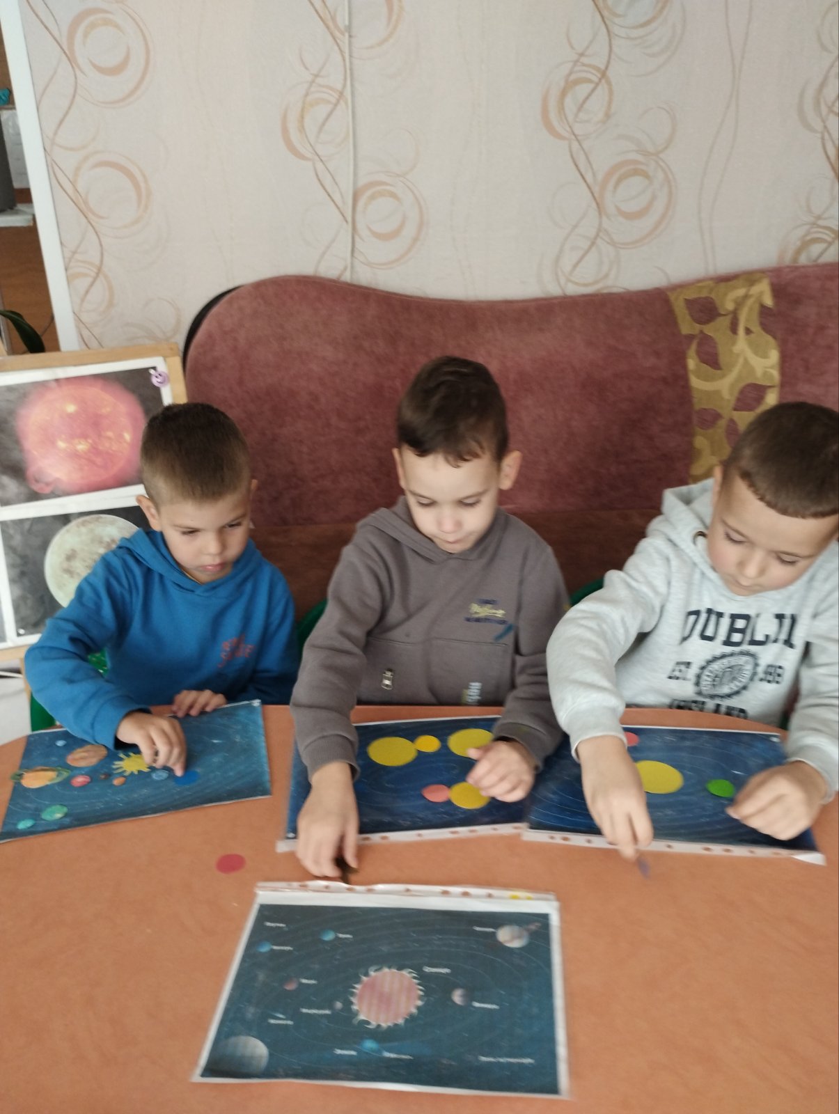 Фото без опису