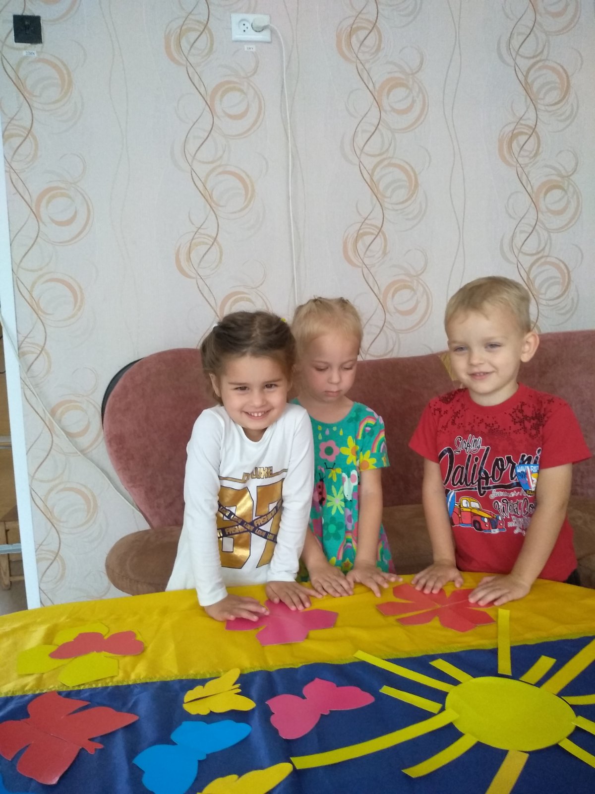 Фото без опису
