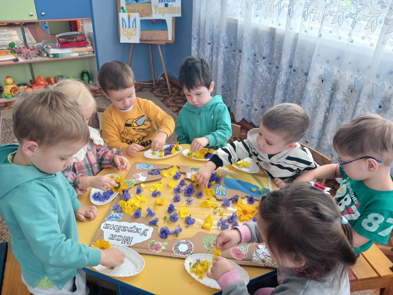 Фото без опису