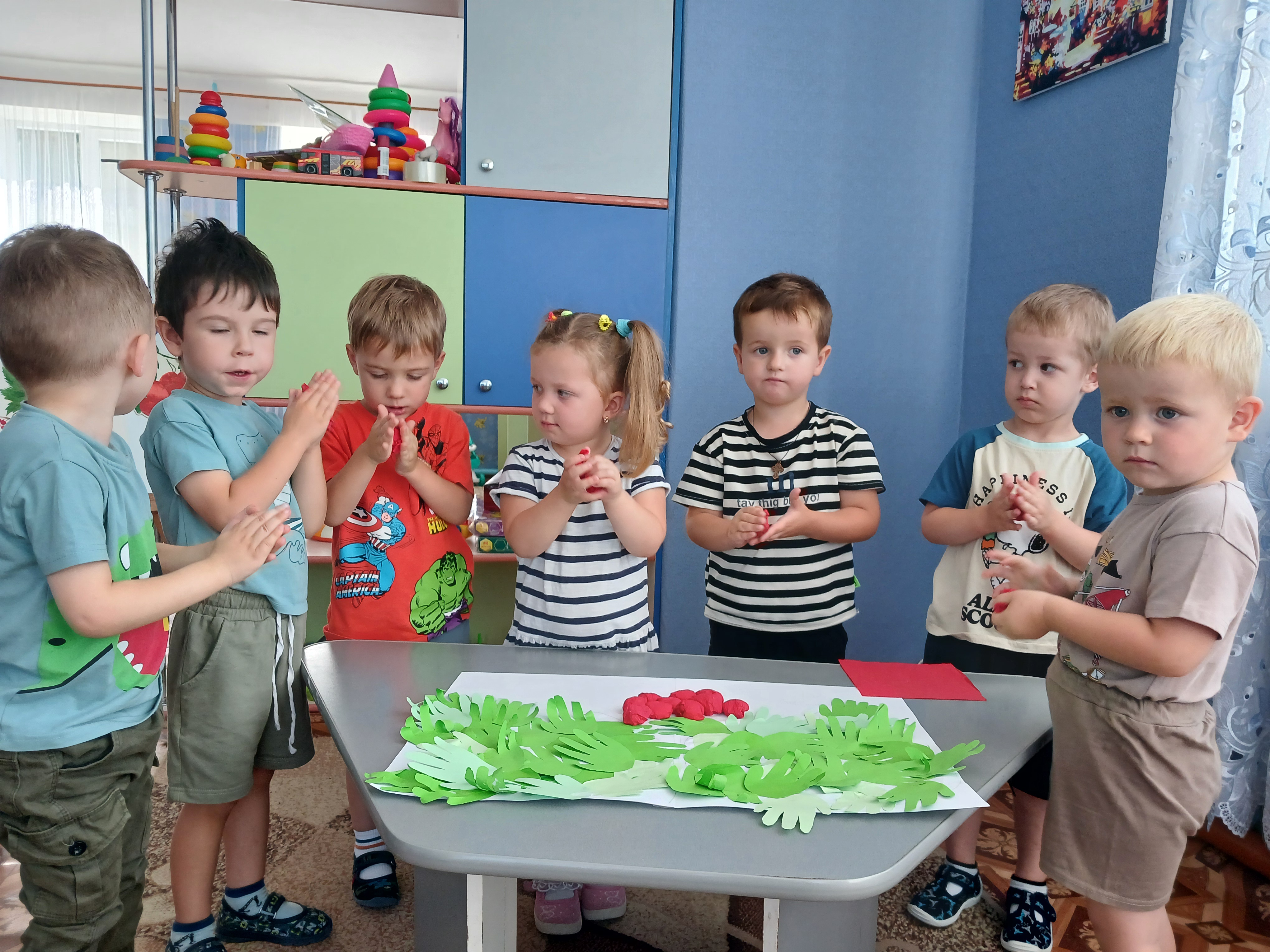 Фото без опису