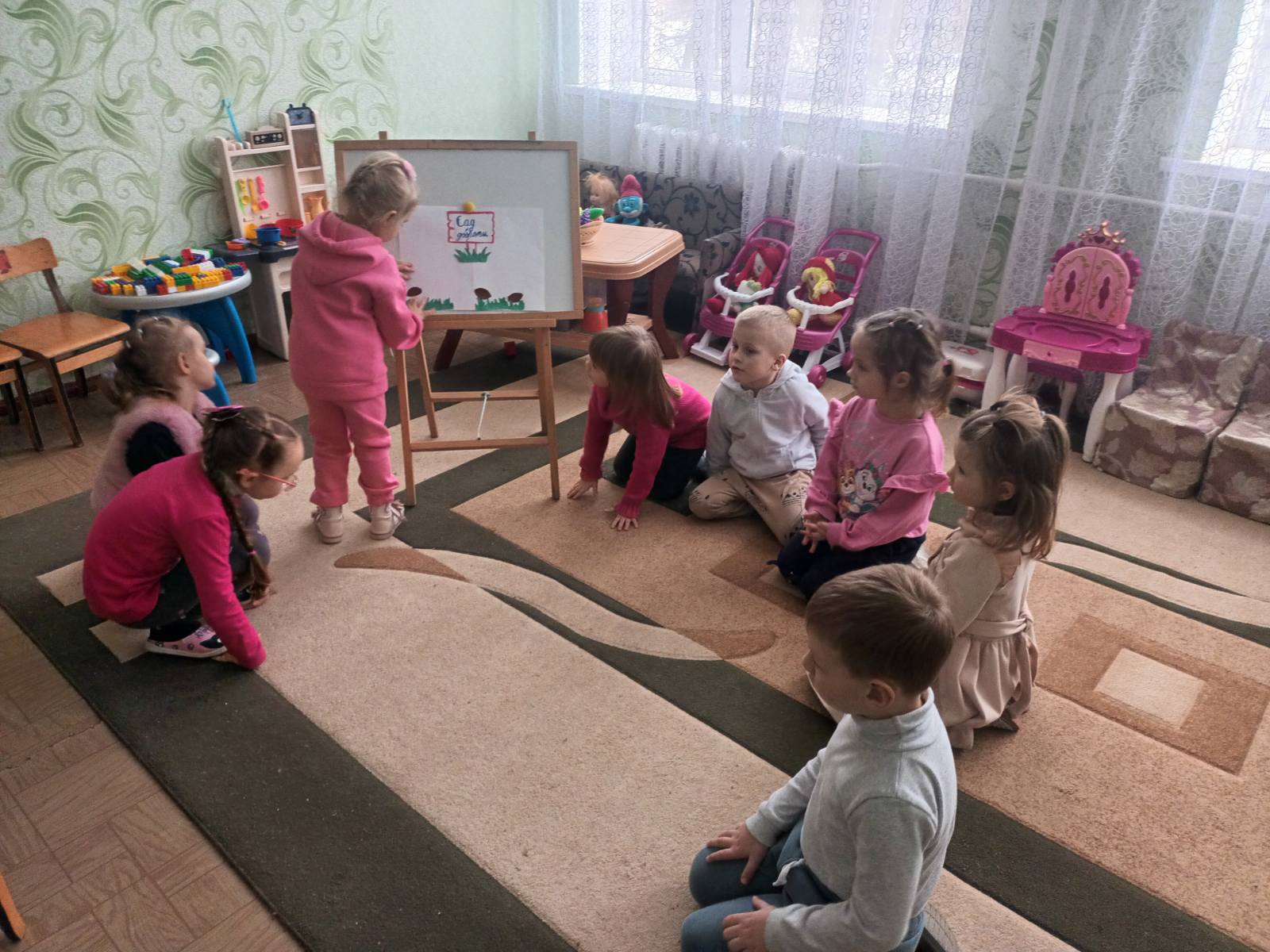 Фото без опису