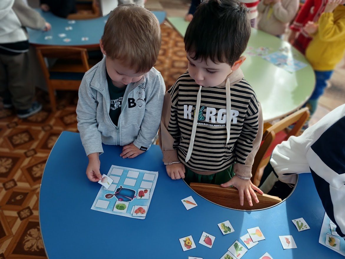 Фото без опису
