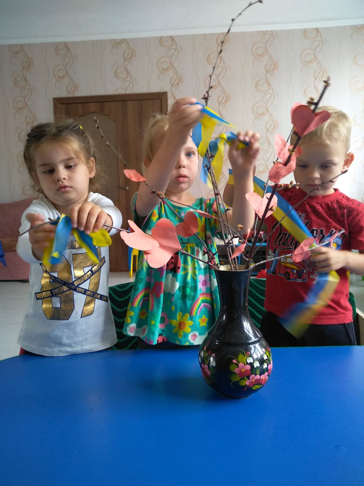 Фото без опису