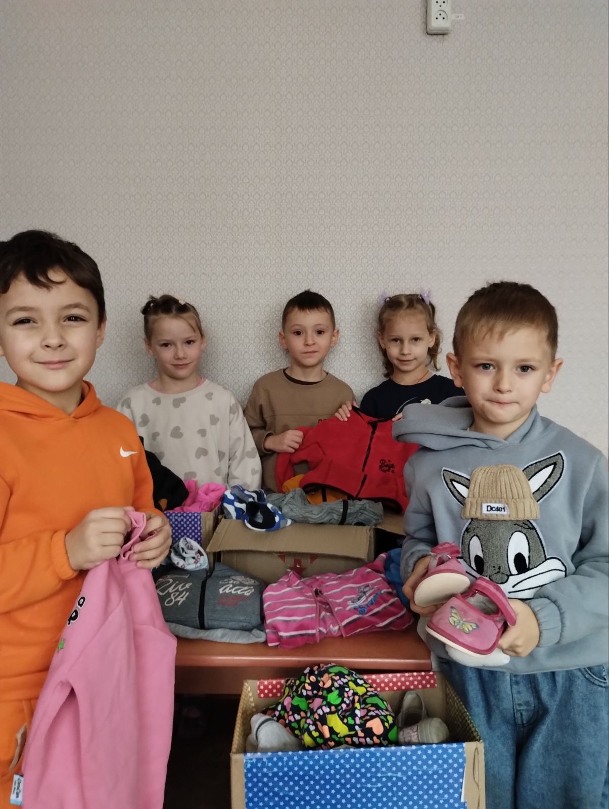 Фото без опису