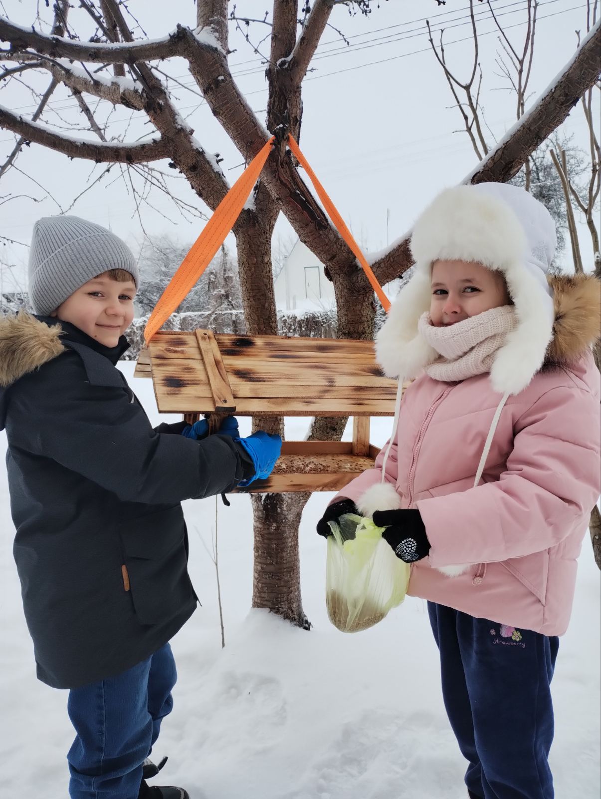 Фото без опису