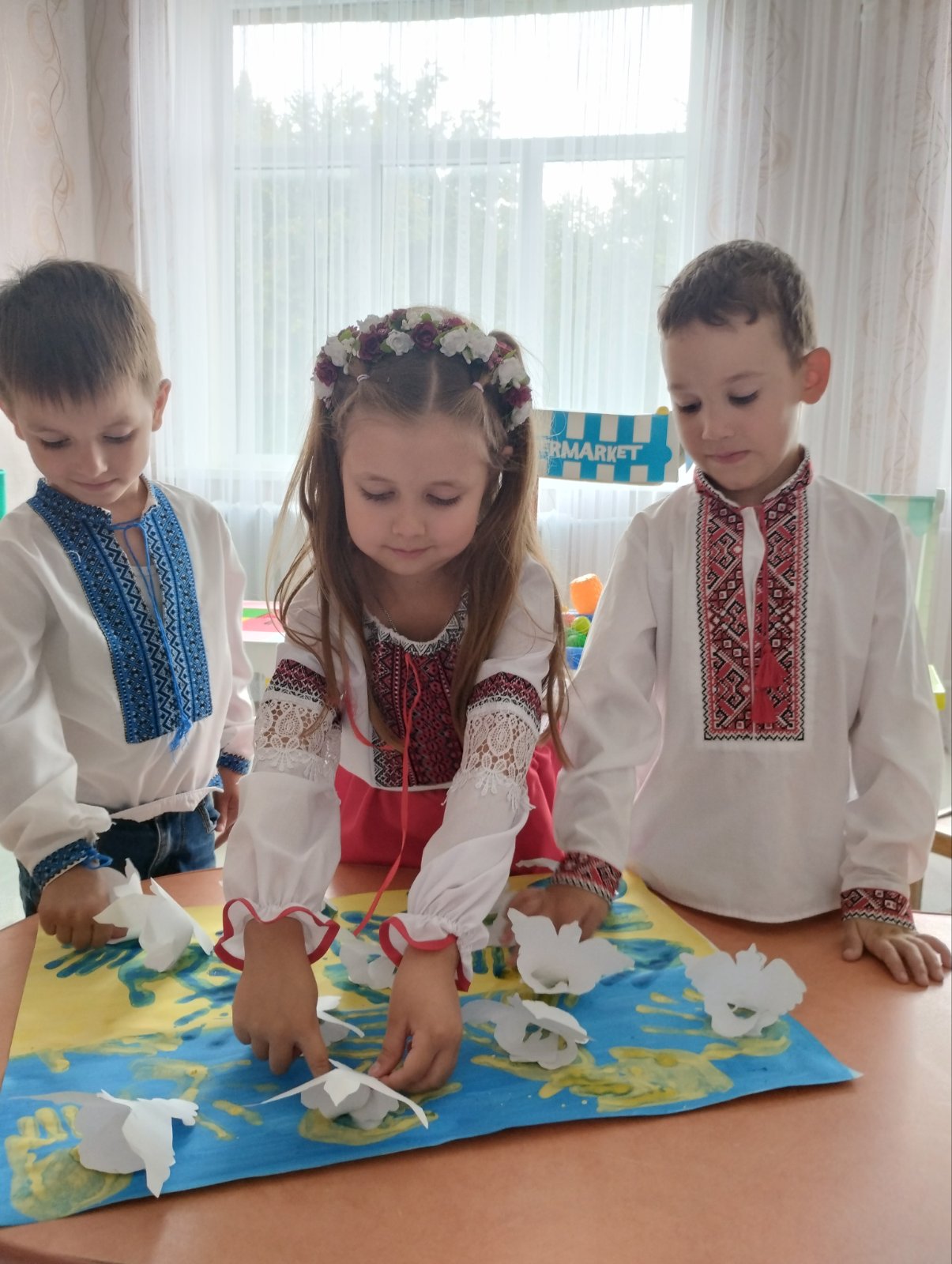 Фото без опису