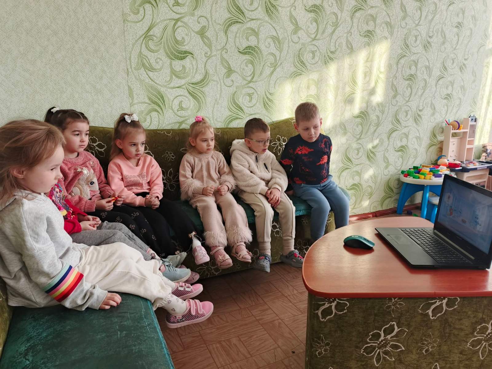 Фото без опису