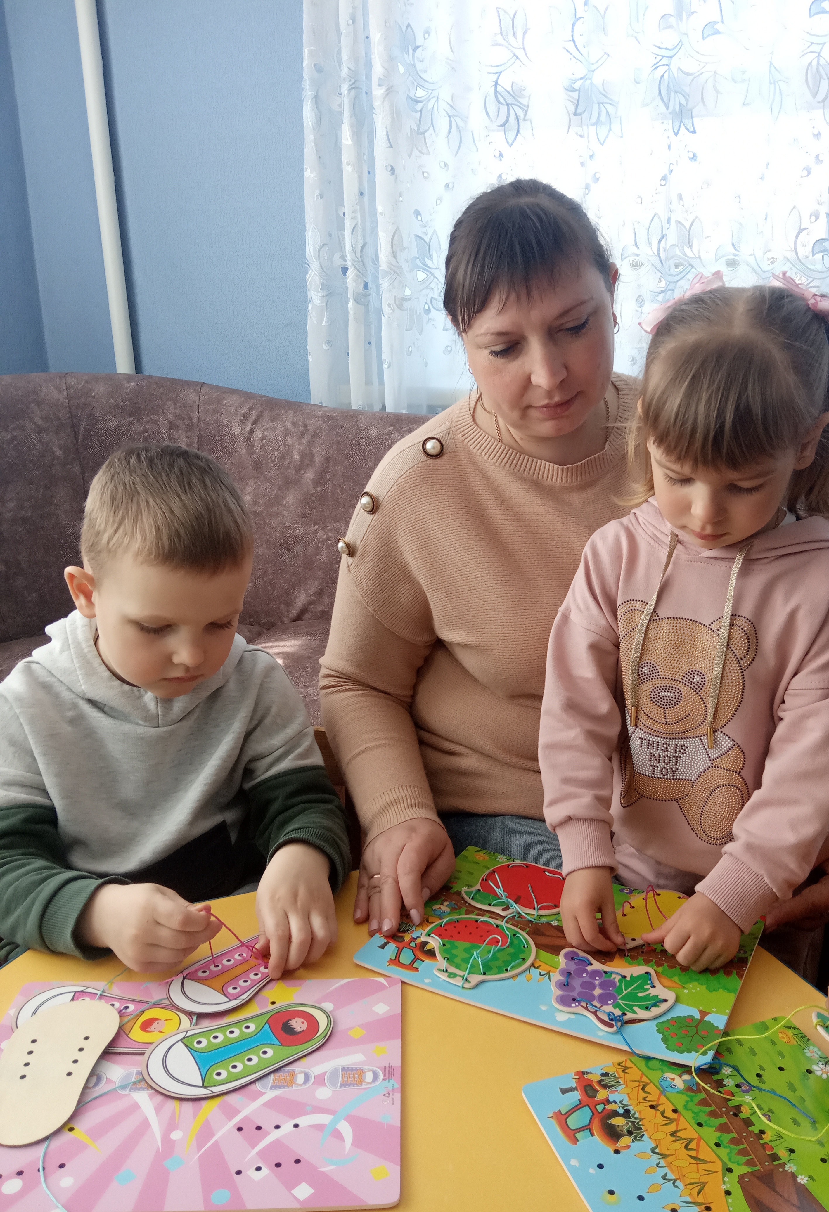 Фото без опису
