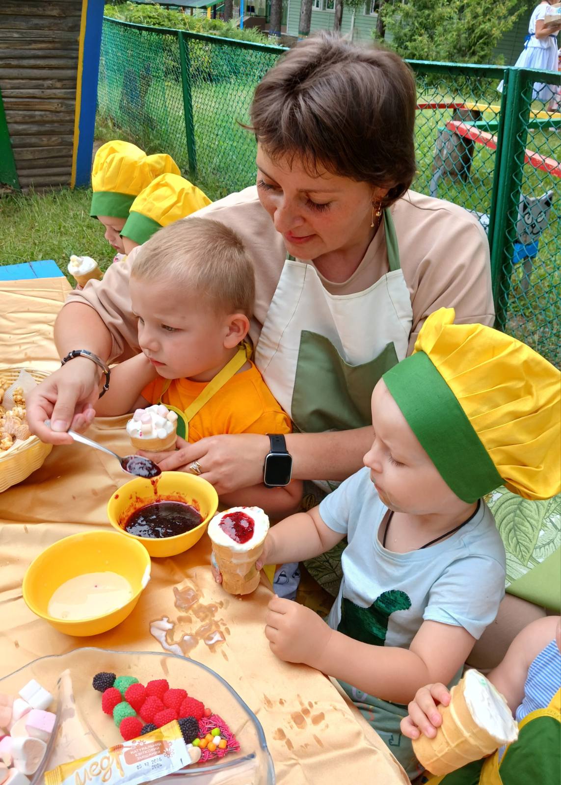 Фото без опису