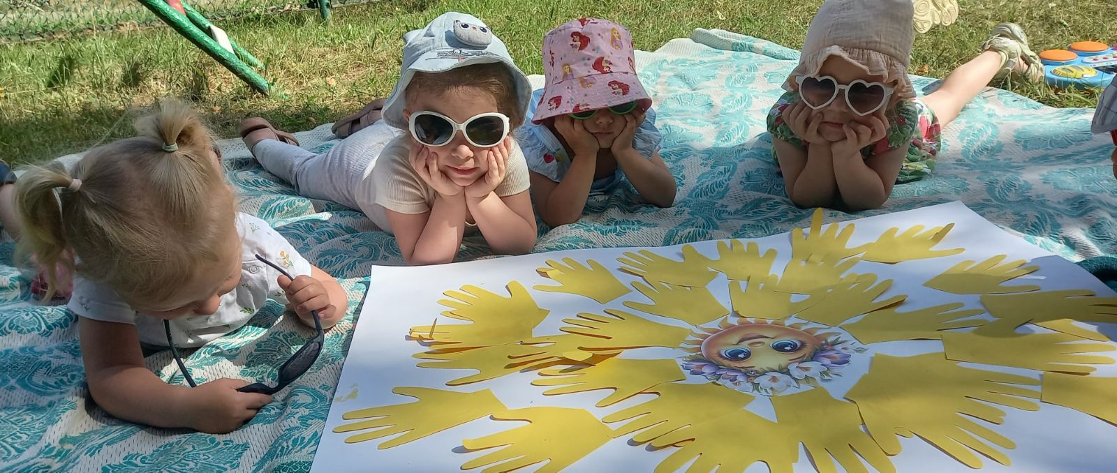 Фото без опису