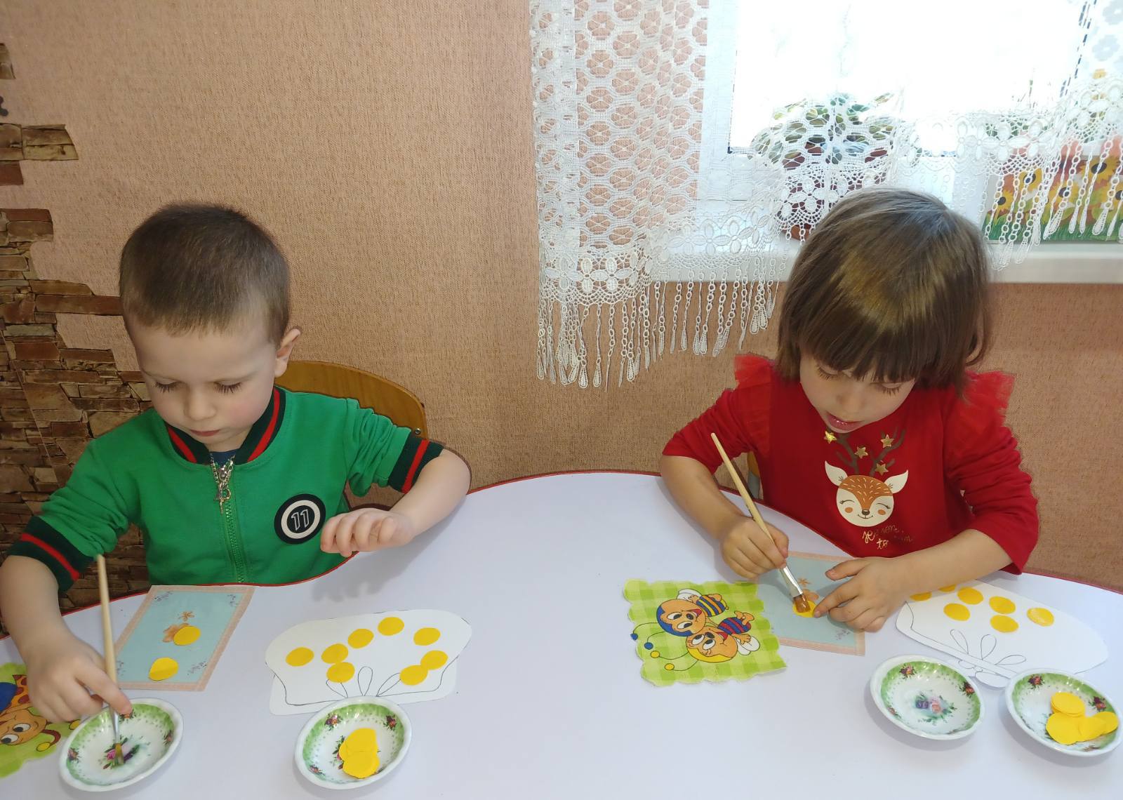 Фото без опису