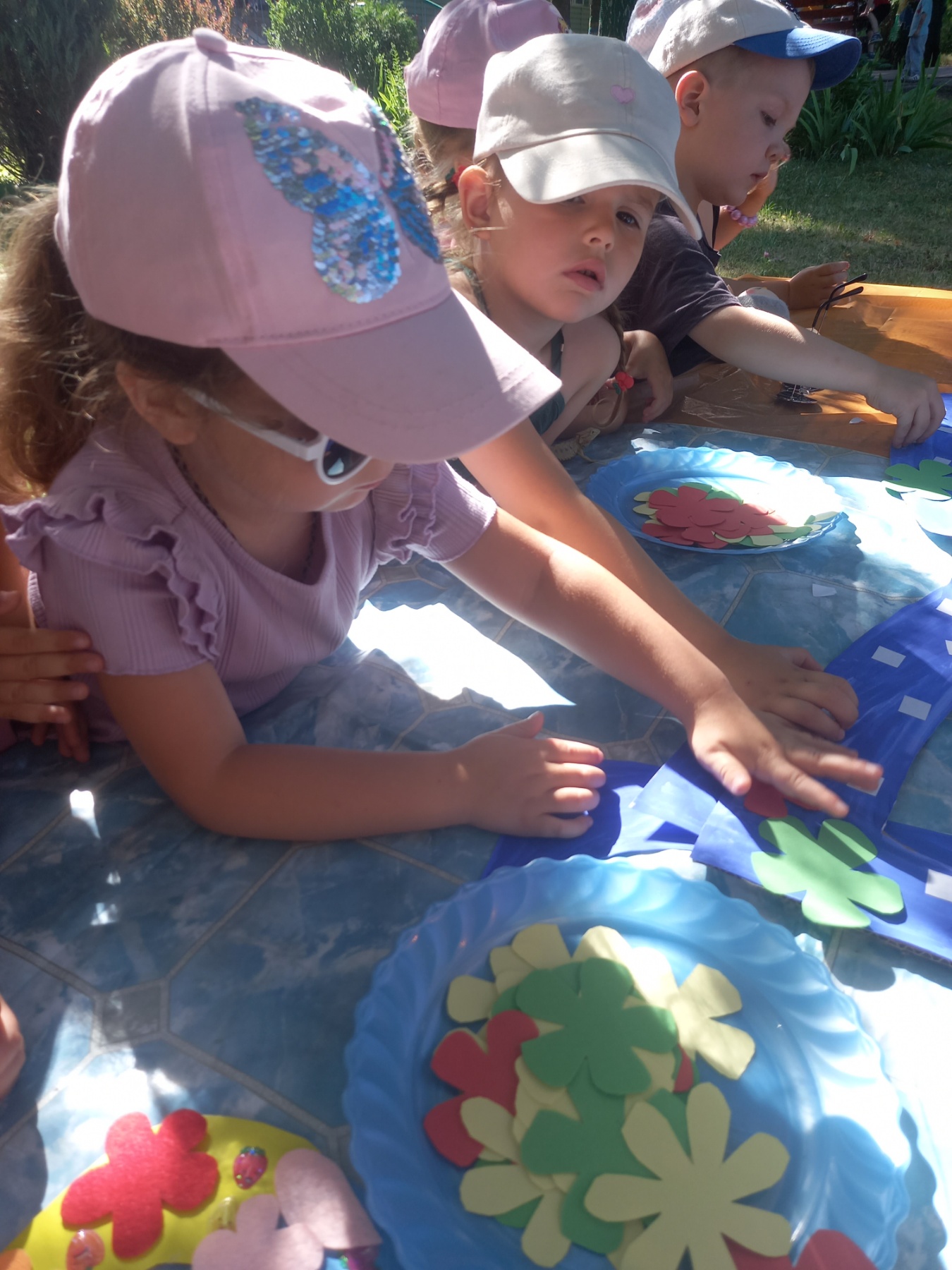 Фото без опису