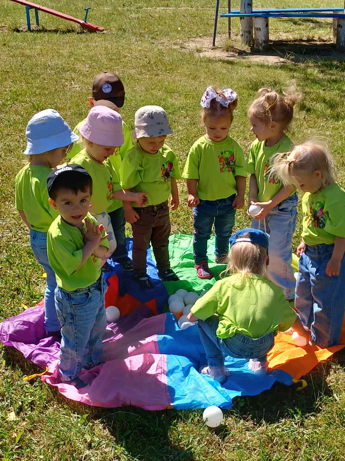 Фото без опису