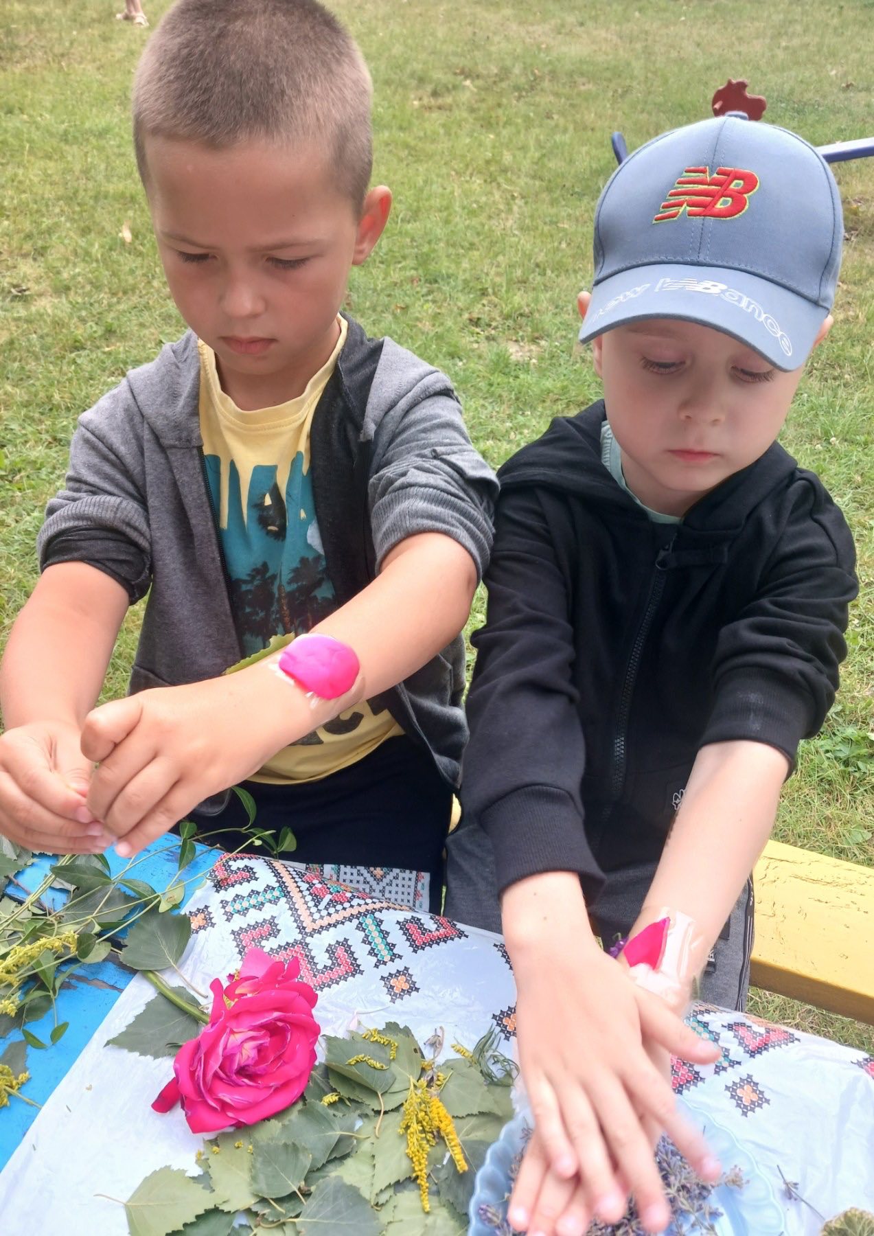 Фото без опису