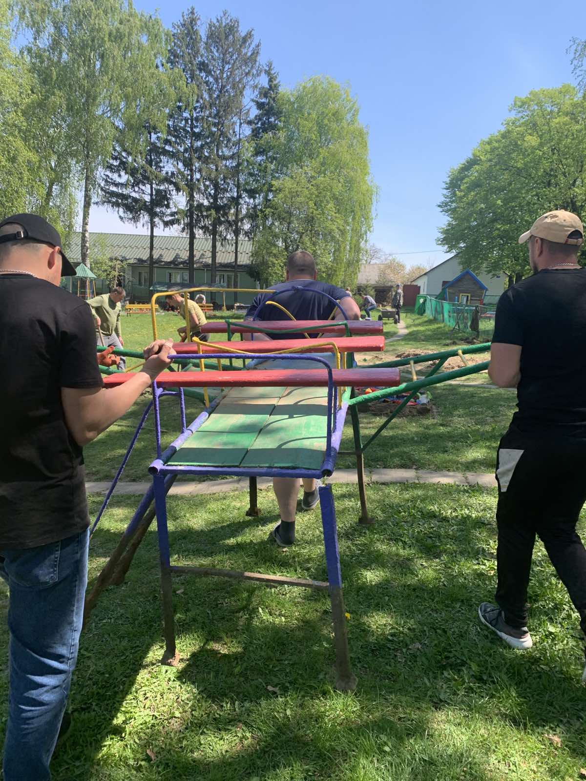 Фото без опису