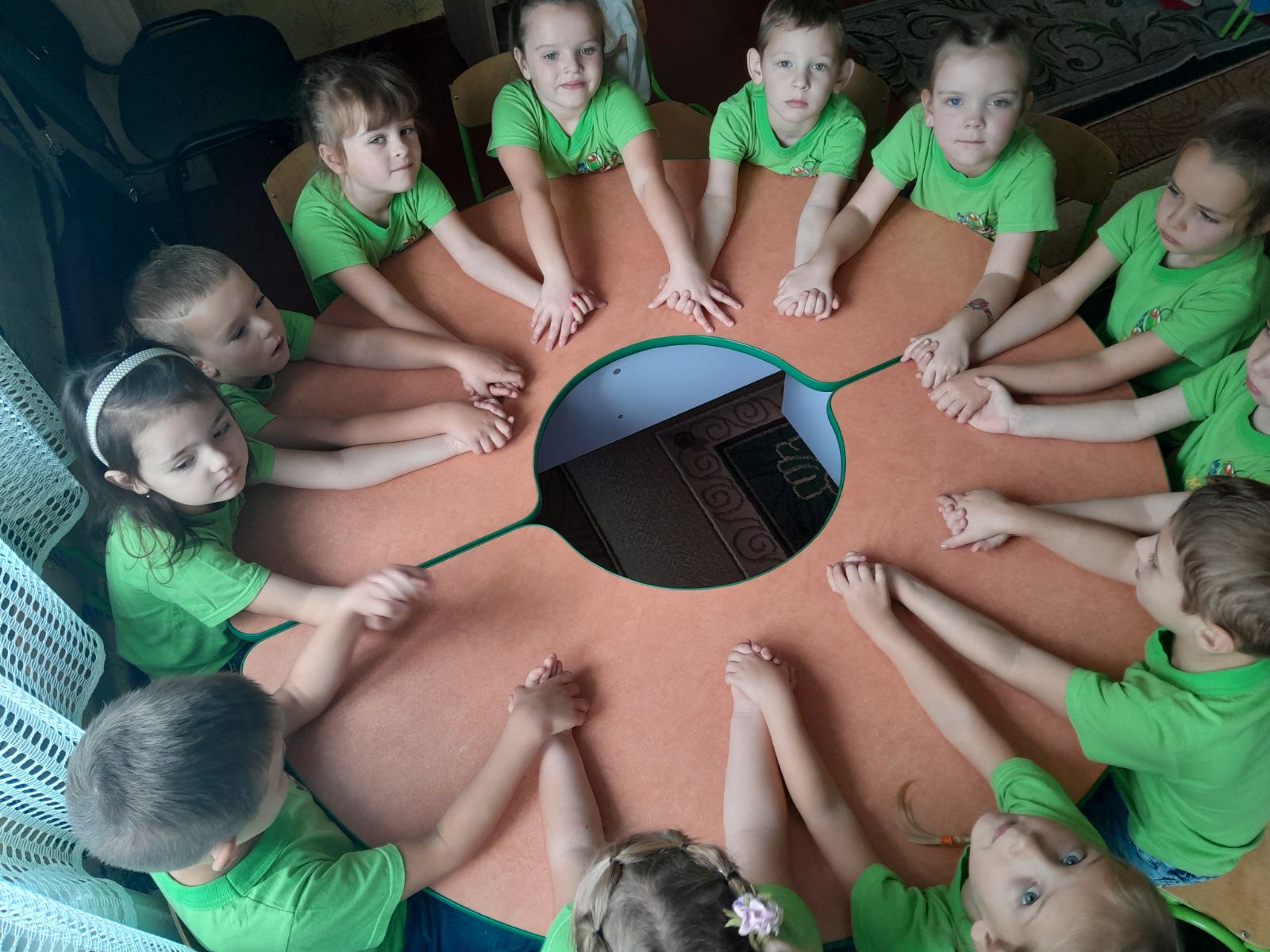 Фото без опису