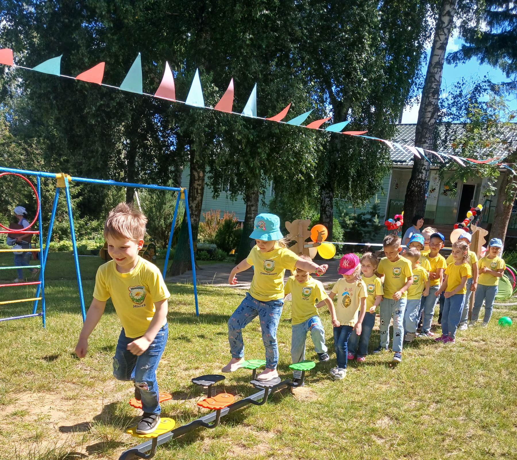 Фото без опису