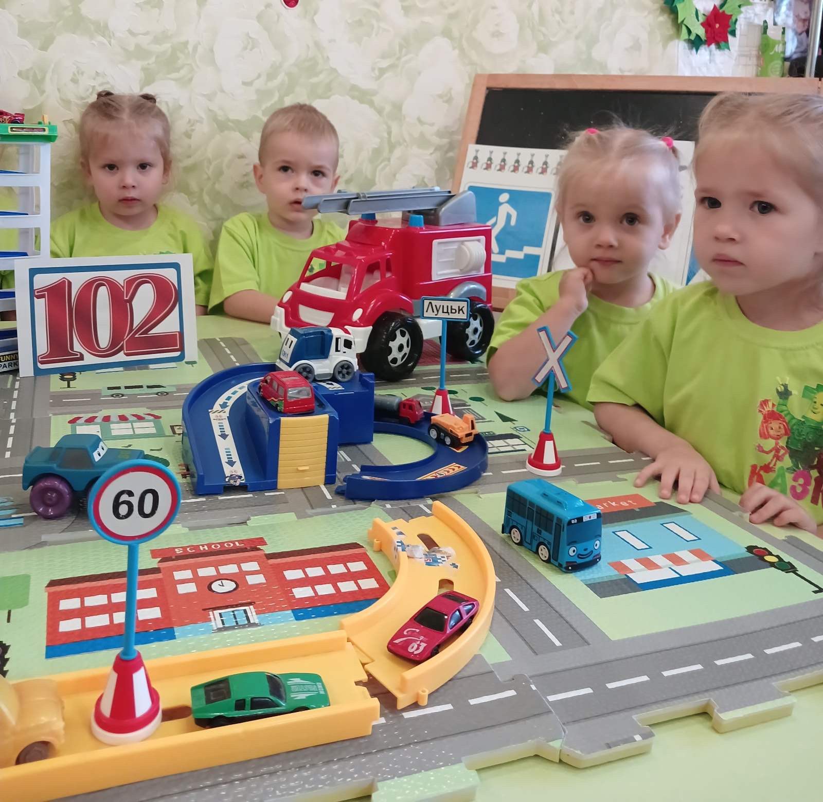 Фото без опису