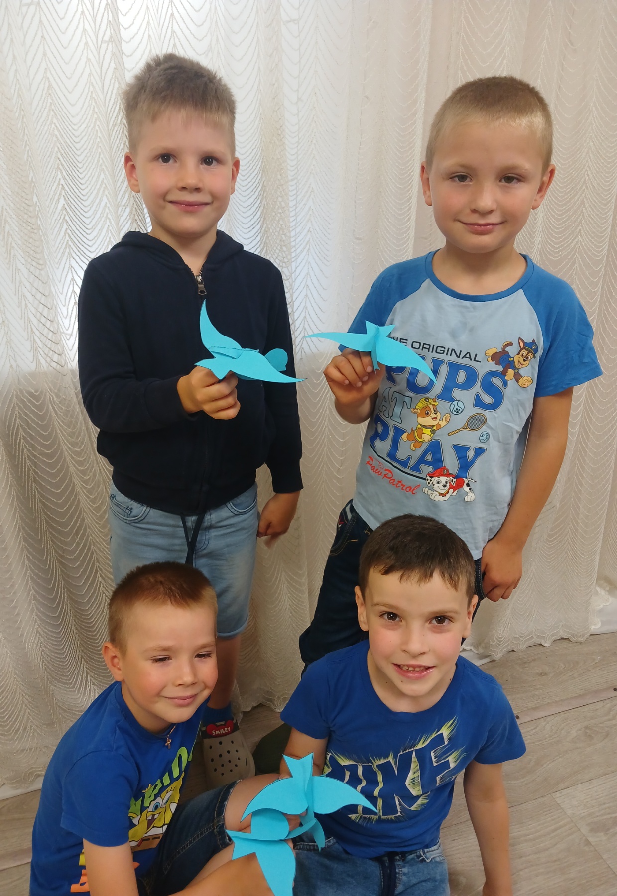 Фото без опису