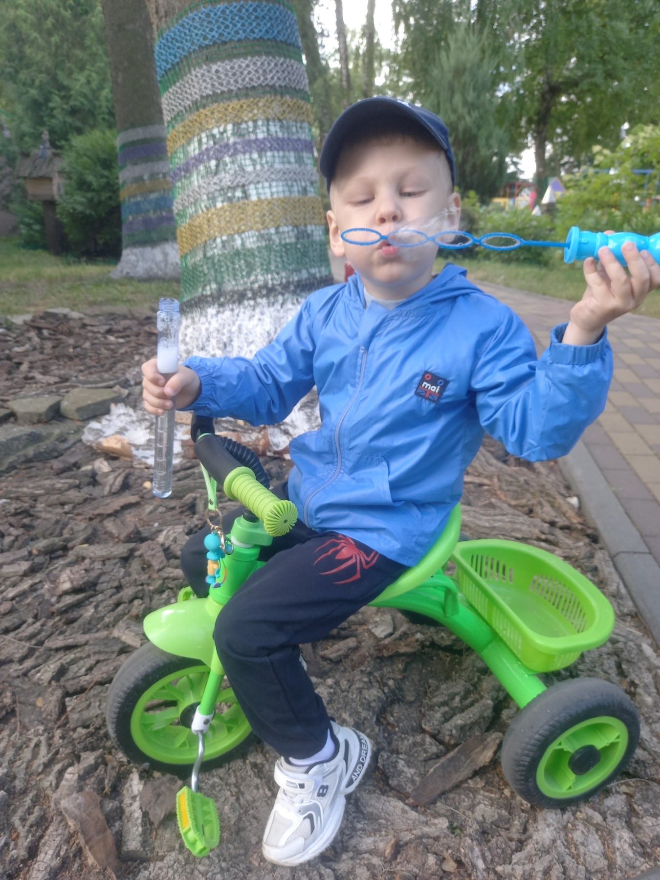 Фото без опису