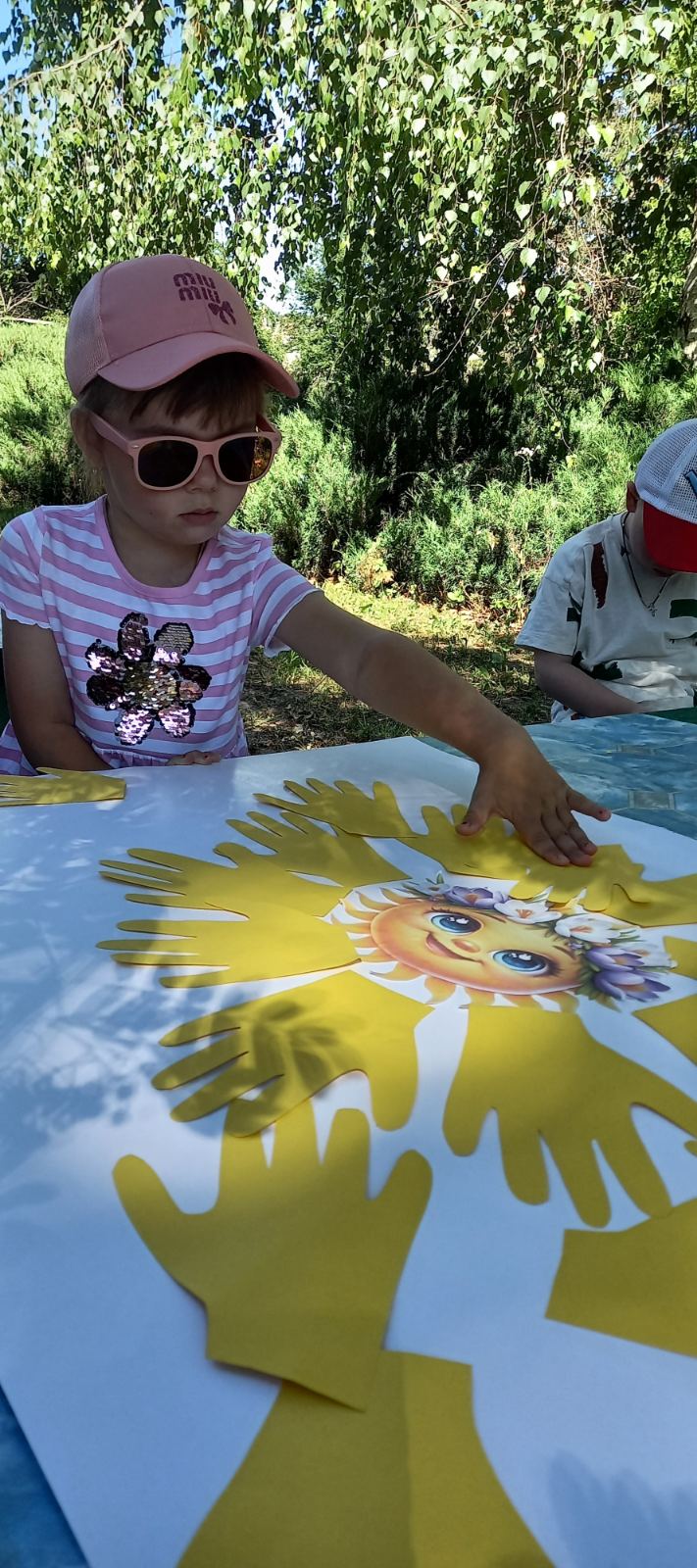 Фото без опису