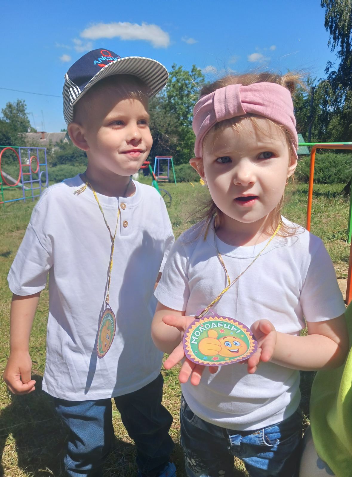 Фото без опису