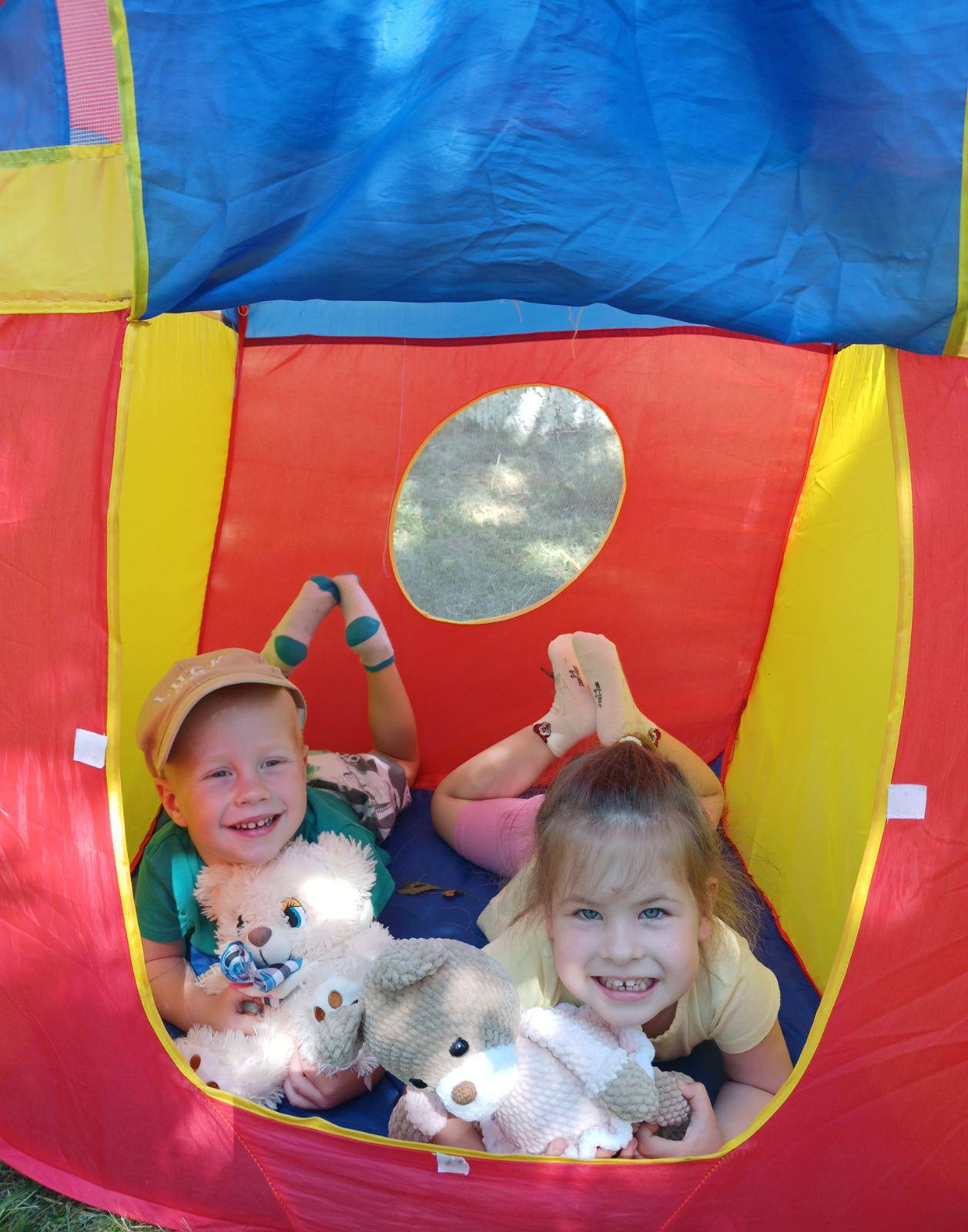 Фото без опису