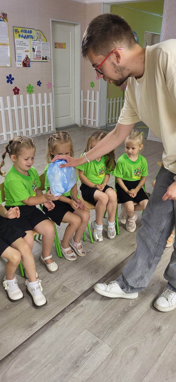 Фото без опису