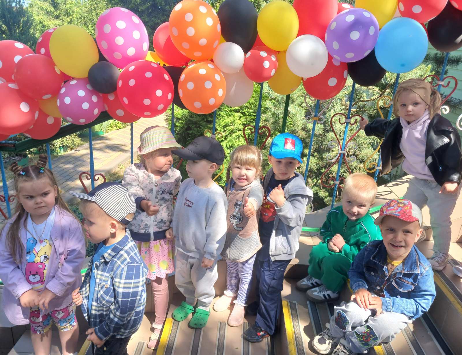 Фото без опису