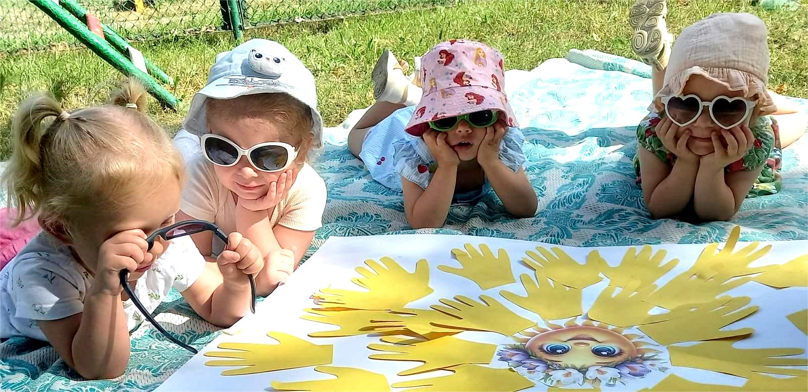 Фото без опису