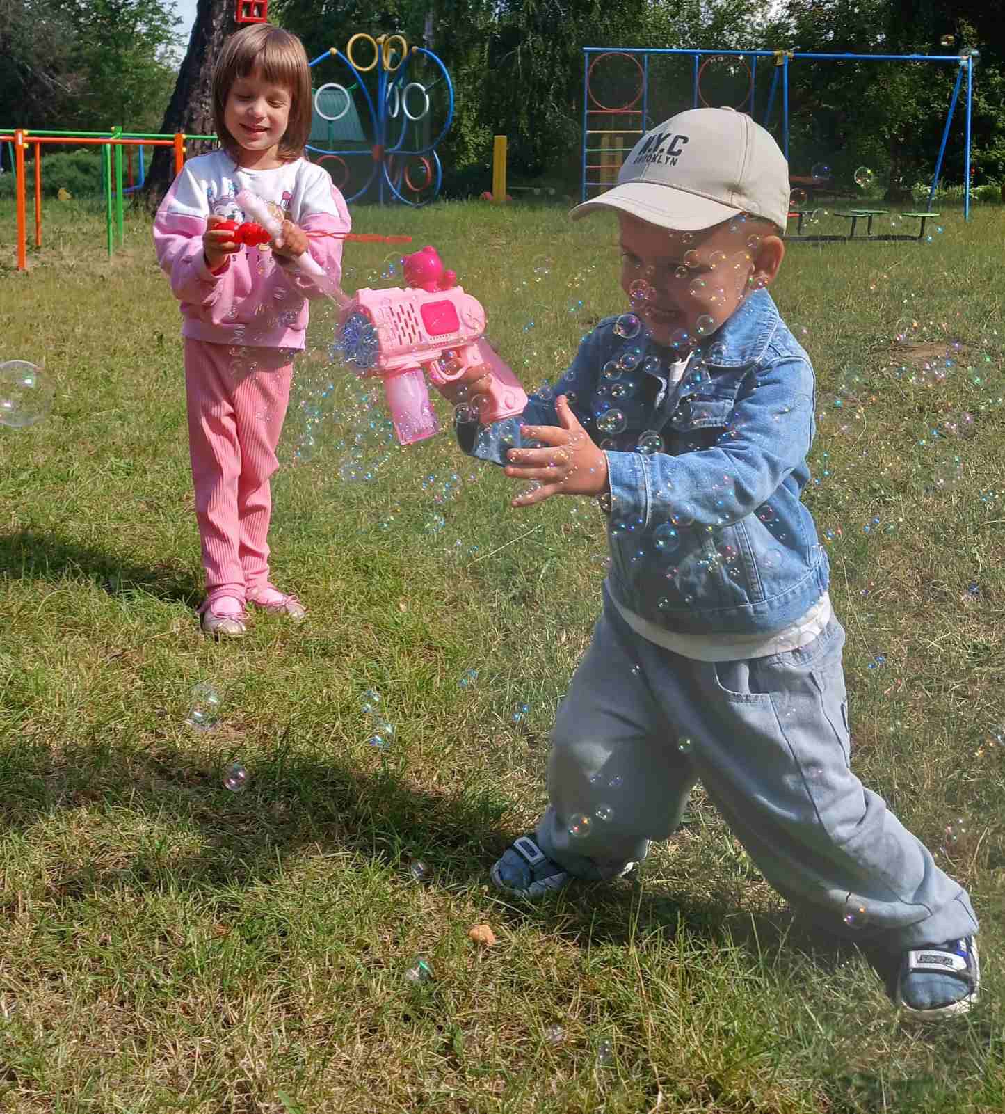 Фото без опису