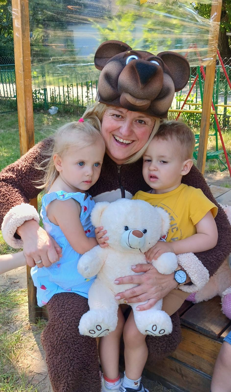 Фото без опису