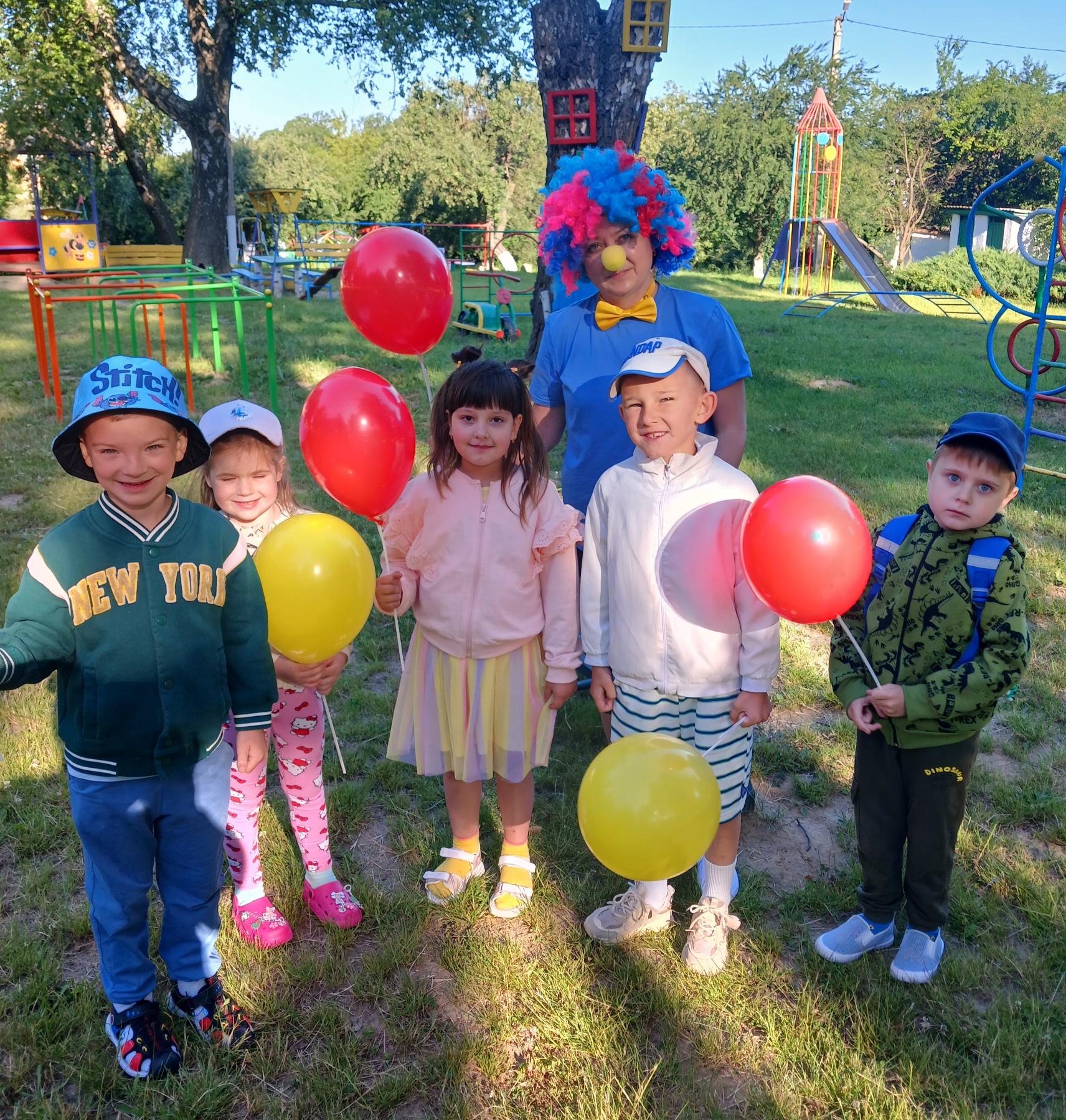 Фото без опису