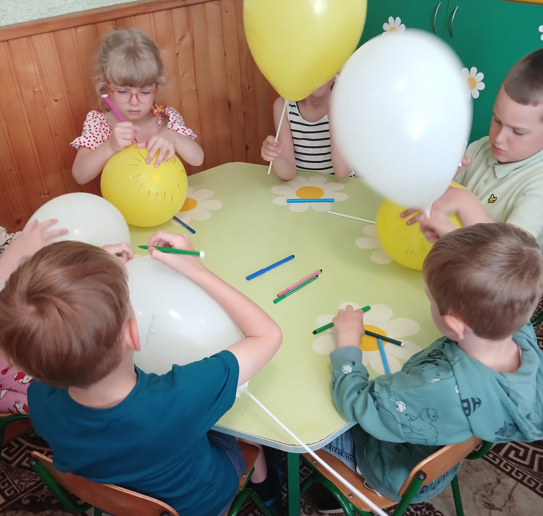 Фото без опису