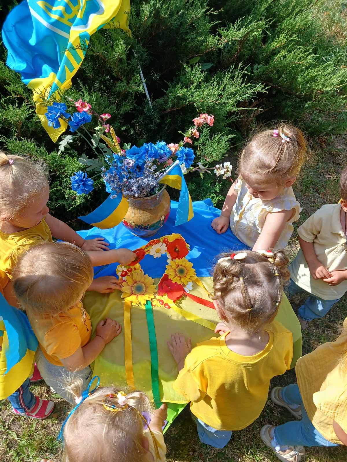 Фото без опису