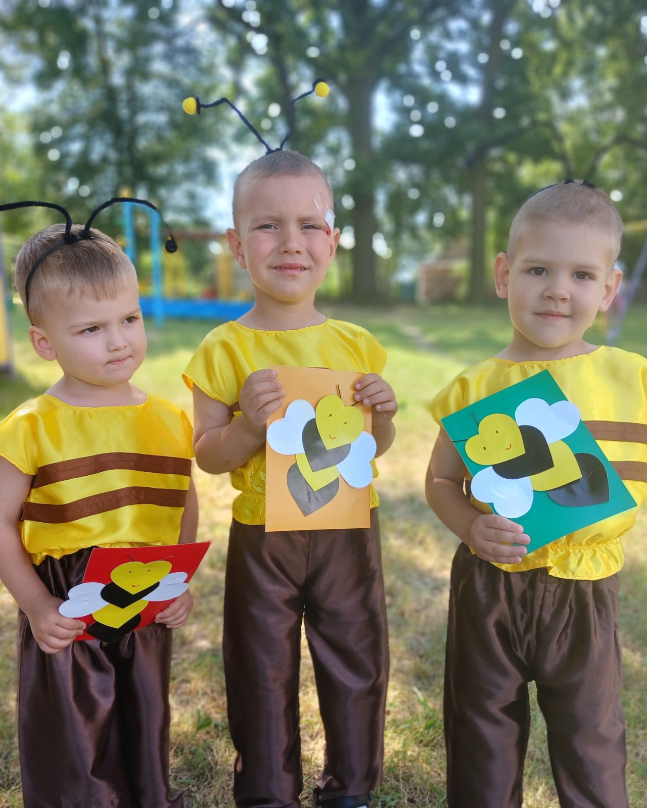 Фото без опису