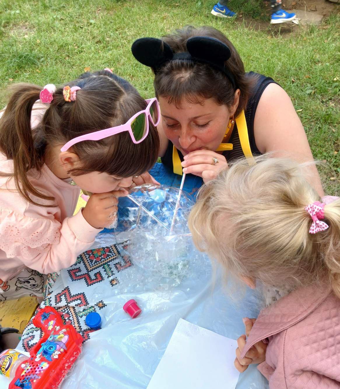 Фото без опису