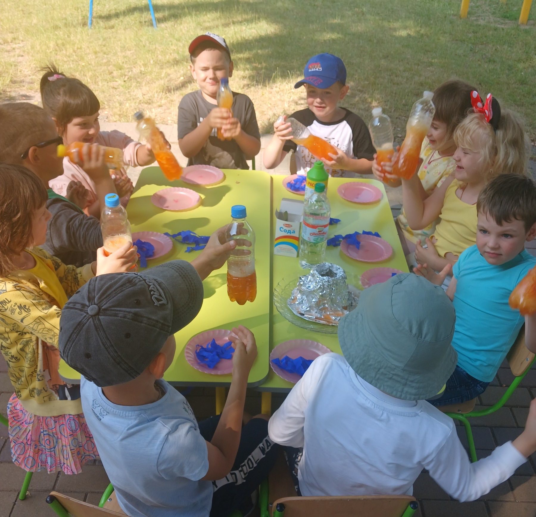 Фото без опису