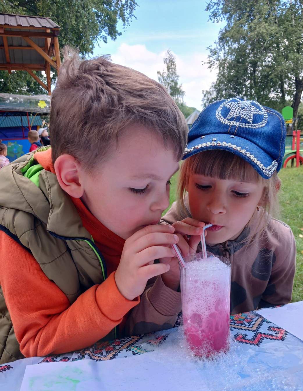 Фото без опису