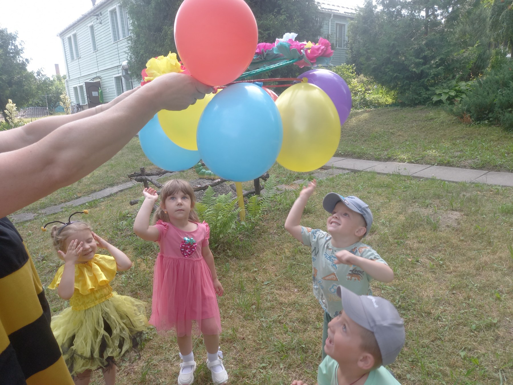 Фото без опису