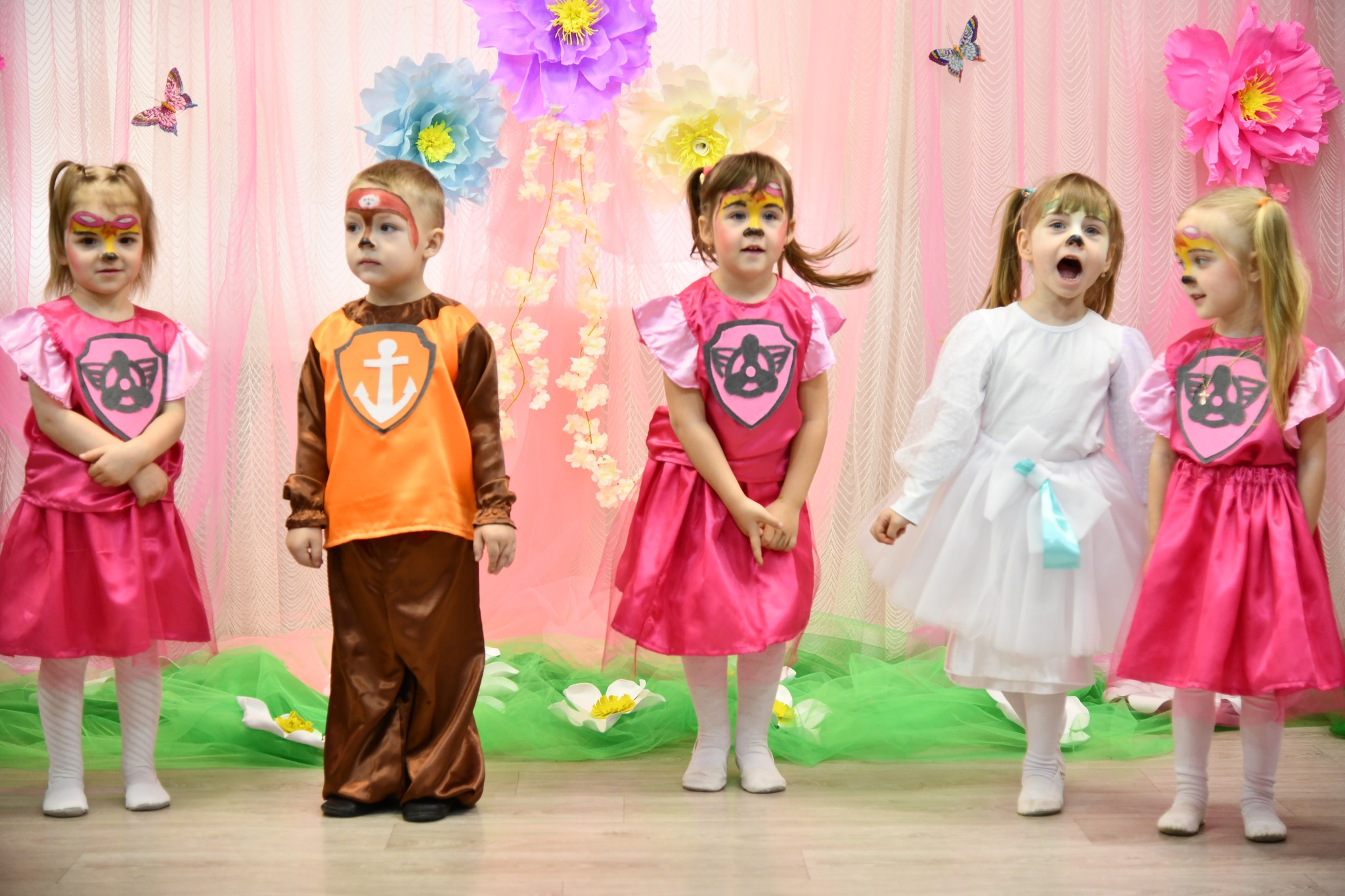 Фото без опису